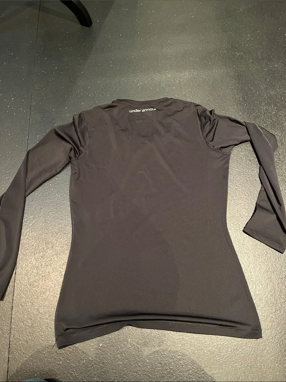 Under Armour Black Women's Long-Sleeve Performance Top - Picture 5 of 5